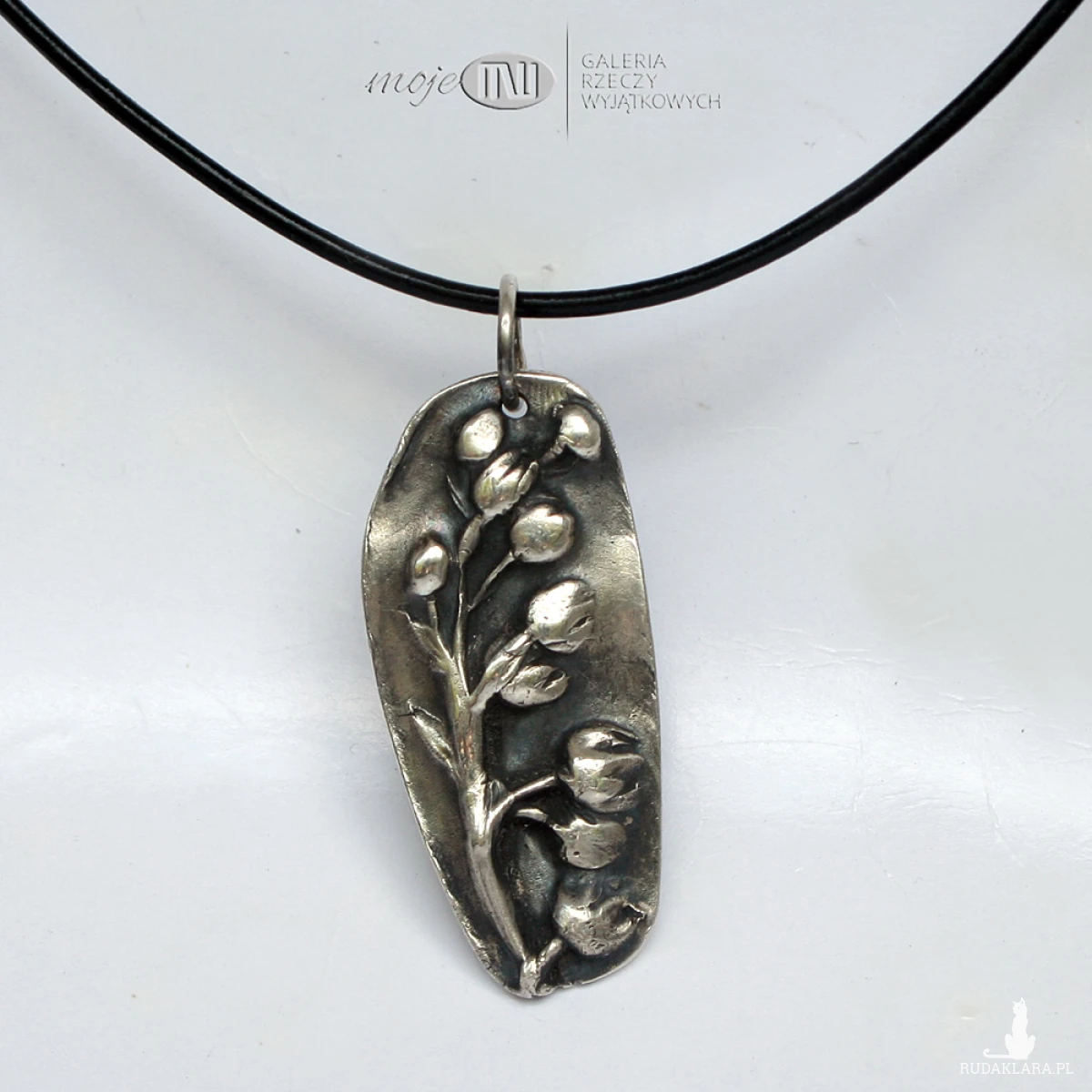 Konwalie w pączkach w srebrze - wisior